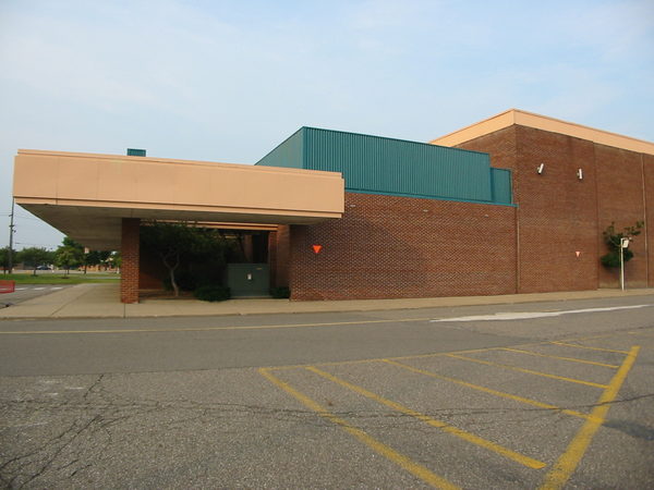 Eastland 2 - June 2002 (newer photo)